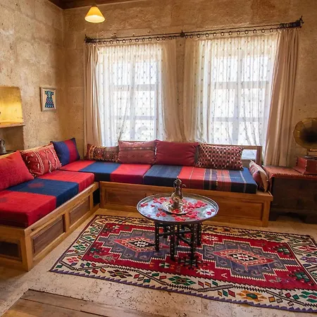 Sultan Cave Hotel 2*