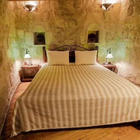 Sultan Cave Hotel 2*
