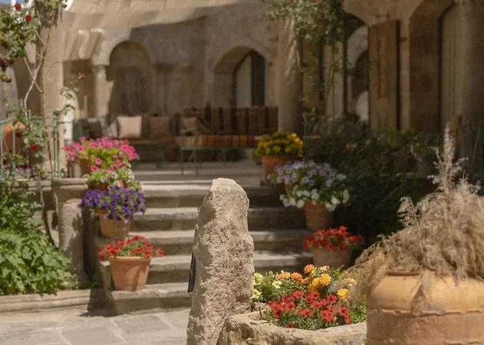 Sultan Cave Hotel 3*